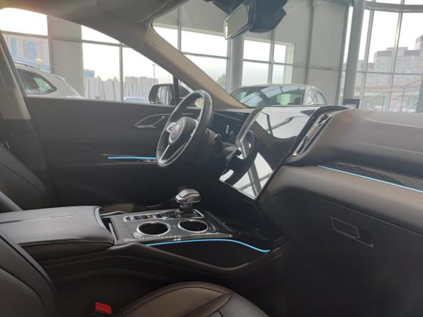 Hongqi HS3 с пробегом 2024 года, цена 2 878 000 рублей, 43558 км, внедорожник, Автокод Объявления