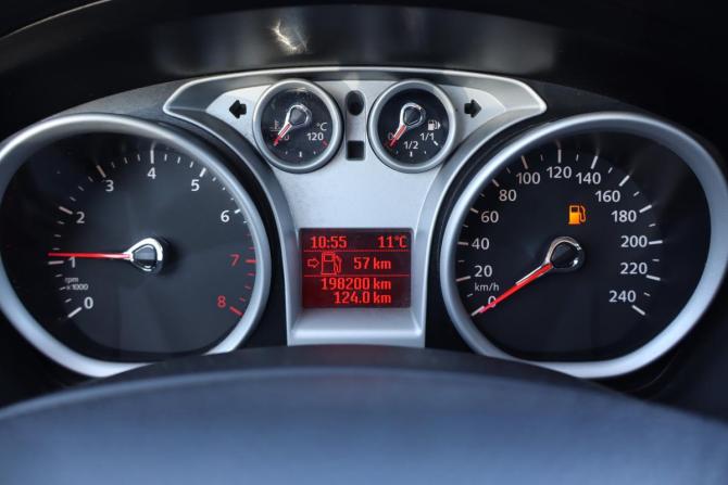 Ford Focus II Рестайлинг с пробегом 2011 года, цена 549 000 рублей, 197000 км, седан, Автокод Объявления