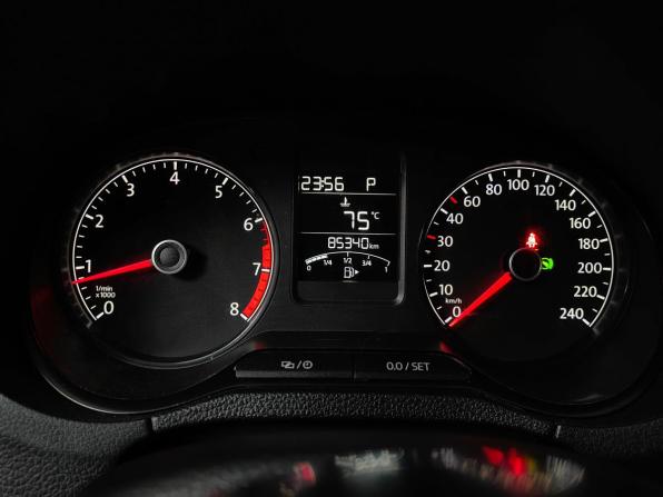Volkswagen Polo V Рестайлинг с пробегом 2018 года, цена 1 275 000 рублей, 85339 км, седан, Автокод Объявления