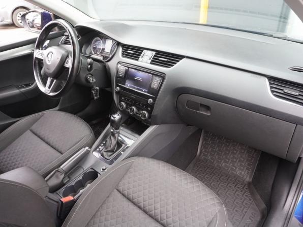 Skoda Octavia III (A7) Рестайлинг с пробегом 2017 года, цена 843 000 рублей, 338208 км, лифтбек, Автокод Объявления