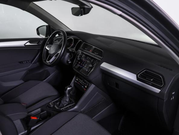 Volkswagen Tiguan II Рестайлинг с пробегом 2021 года, цена 3 099 000 рублей, 85300 км, внедорожник, Автокод Объявления