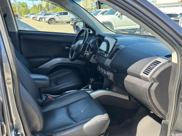 Mitsubishi Outlander II Рестайлинг с пробегом 2011 года, цена 1 185 000 рублей, 242985 км, внедорожник, Автокод Объявления