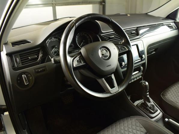Skoda Rapid I Рестайлинг с пробегом 2018 года, цена 1 358 999 рублей, 88328 км, лифтбек, Автокод Объявления
