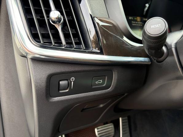 Volvo S90 II с пробегом 2017 года, цена 2 495 000 рублей, 133000 км, седан, Автокод Объявления