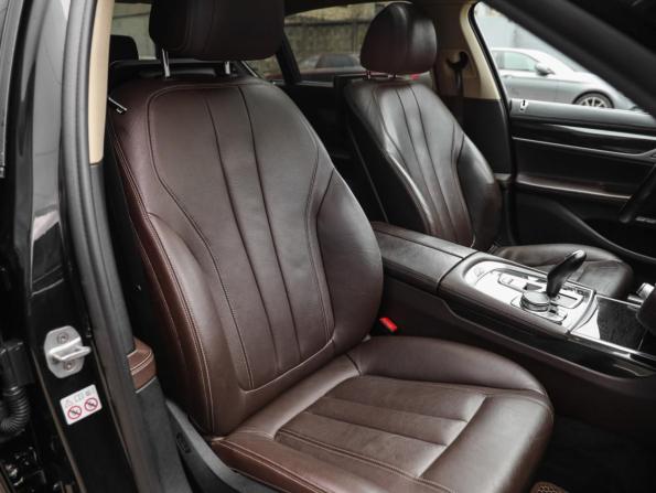 BMW 7 серии VI (G11/G12) с пробегом 2018 года, цена 2 699 000 рублей, 223313 км, седан, Автокод Объявления