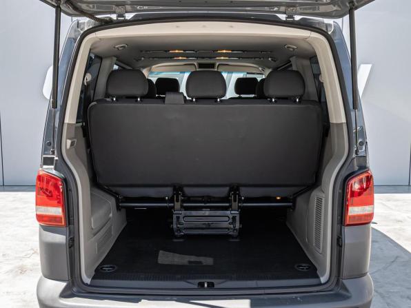Volkswagen Caravelle T5 Рестайлинг с пробегом 2013 года, цена 2 135 000 рублей, 300375 км, минивэн, Автокод Объявления
