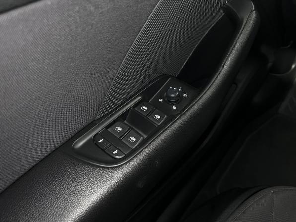 Audi A3 III (8V) Рестайлинг с пробегом 2018 года, цена 1 840 000 рублей, 148579 км, хэтчбек, Автокод Объявления