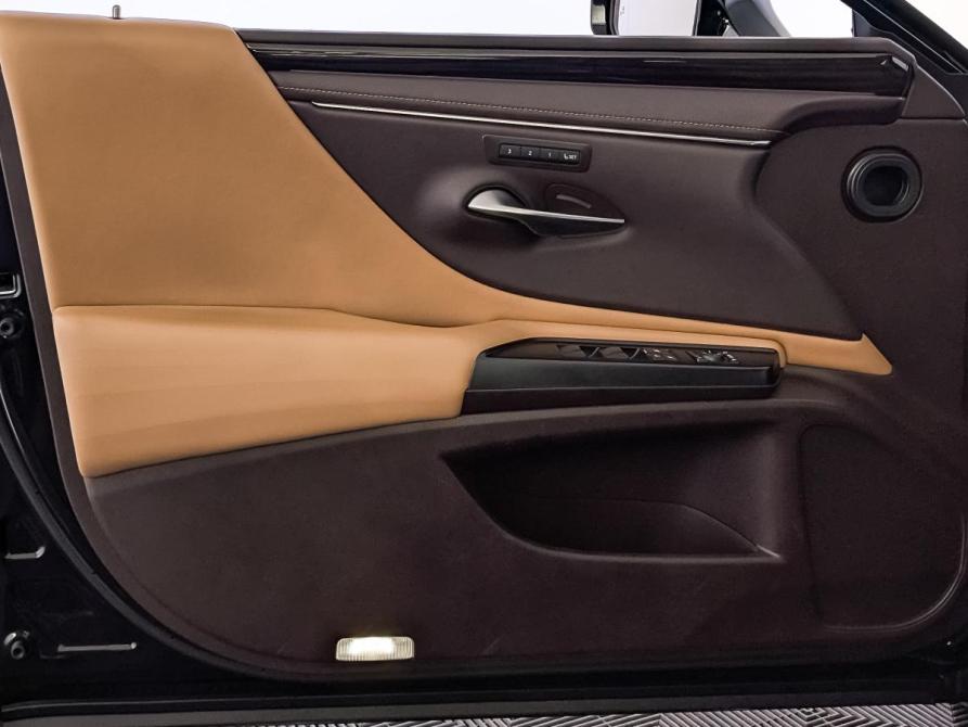Lexus ES VII Москва  - изображение 19