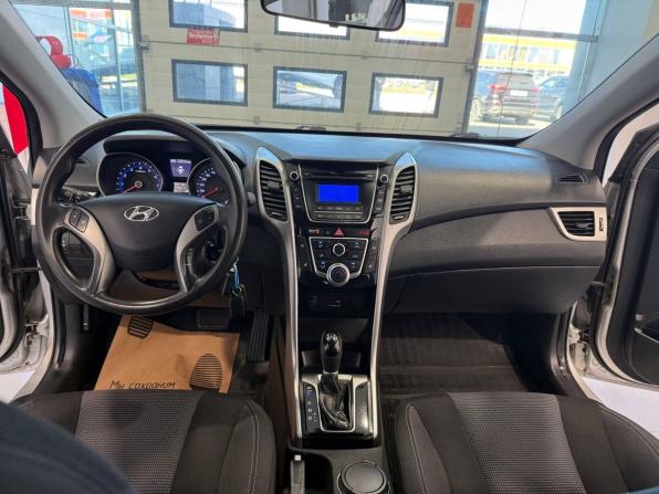 Hyundai i30 II Рестайлинг с пробегом 2016 года, цена 1 075 000 рублей, 238373 км, хэтчбек, Автокод Объявления
