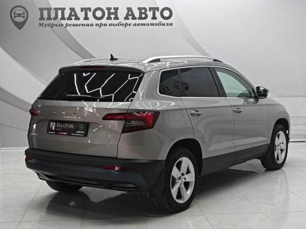 Skoda Karoq I с пробегом 2020 года, цена 2 199 000 рублей, 207000 км, внедорожник, Автокод Объявления