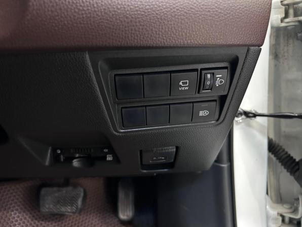 Toyota Yaris IV с пробегом 2020 года, цена 1 849 000 рублей, 51567 км, хэтчбек, Автокод Объявления