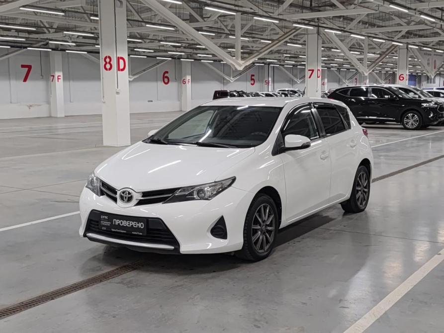 Toyota Auris II Казань  - изображение 1