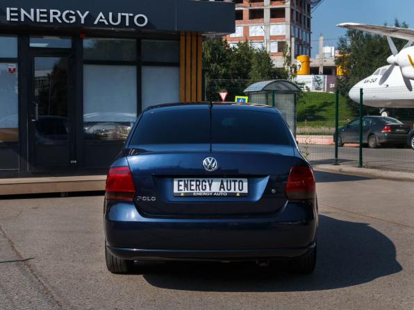 Volkswagen Polo V с пробегом 2011 года, цена 650 000 рублей, 242306 км, седан, Автокод Объявления
