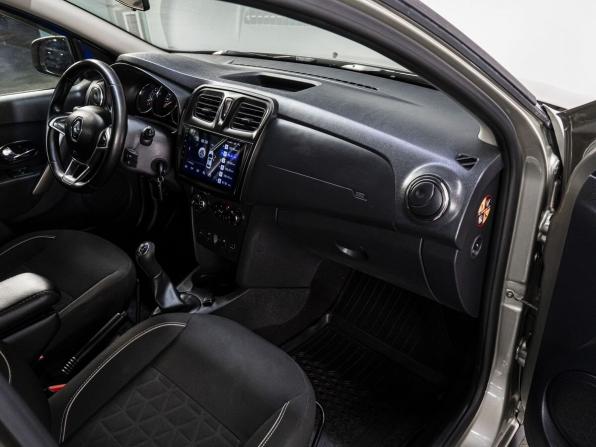 Renault Sandero II Рестайлинг с пробегом 2020 года, цена 1 090 000 рублей, 82250 км, хэтчбек, Автокод Объявления