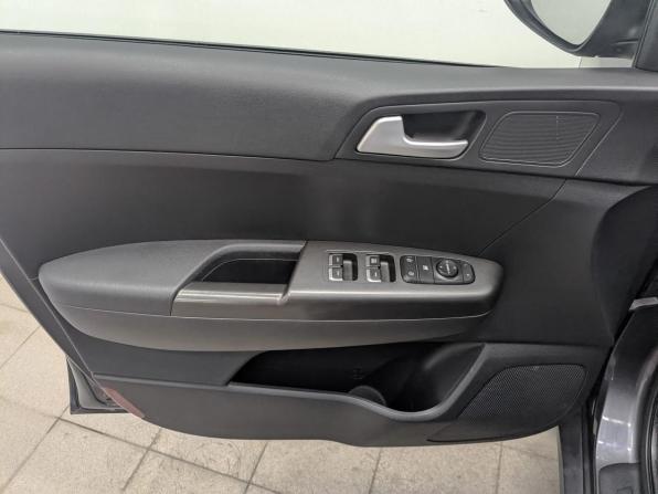 Kia Sportage IV с пробегом 2018 года, цена 1 725 000 рублей, 117828 км, внедорожник, Автокод Объявления