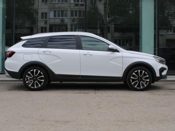 Lada (ВАЗ) Vesta I Рестайлинг (NG) с пробегом 2024 года, цена 1 498 000 рублей, 32000 км, универсал, Автокод Объявления