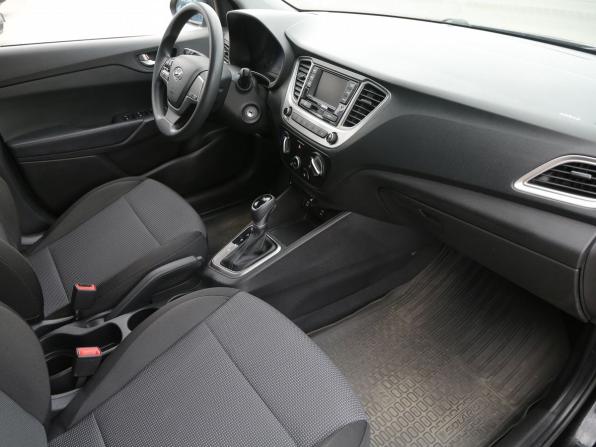 Hyundai Solaris II Рестайлинг с пробегом 2021 года, цена 1 851 000 рублей, 26700 км, седан, Автокод Объявления