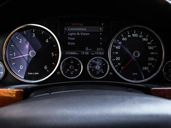 Volkswagen Touareg I Рестайлинг с пробегом 2008 года, цена 1 198 000 рублей, 272463 км, внедорожник, Автокод Объявления