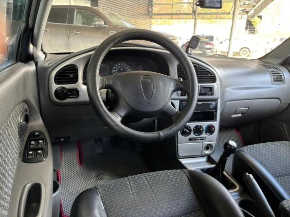 Kia Shuma II с пробегом 2003 года, цена 249 000 рублей, 356353 км, хэтчбек, Автокод Объявления