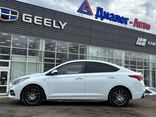 Hyundai Solaris II с пробегом 2019 года, цена 978 000 рублей, 284000 км, седан, Автокод Объявления