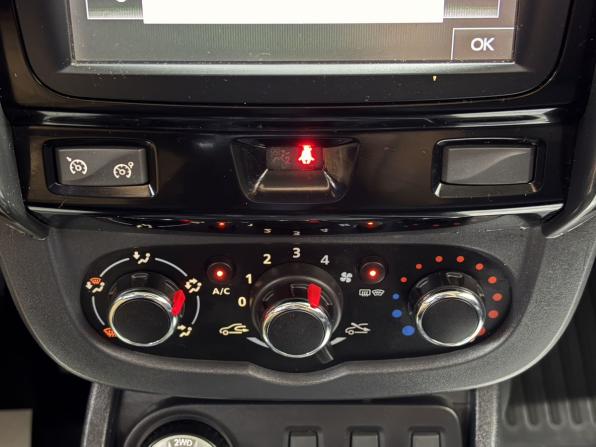 Renault Duster I Рестайлинг с пробегом 2015 года, цена 1 345 000 рублей, 80270 км, внедорожник, Автокод Объявления
