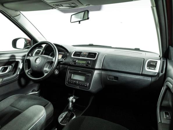 Skoda Fabia II с пробегом 2008 года, цена 579 585 рублей, 142518 км, хэтчбек, Автокод Объявления