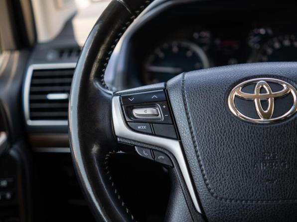 Toyota Land Cruiser Prado 150 Series Рестайлинг 2 с пробегом 2019 года, цена 5 175 000 рублей, 78328 км, внедорожник, Автокод Объявления