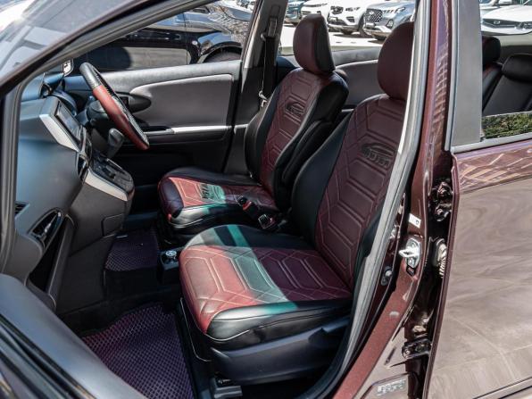 Toyota Wish II с пробегом 2011 года, цена 1 050 000 рублей, 193074 км, минивэн, Автокод Объявления