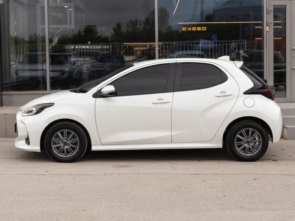 Toyota Yaris IV с пробегом 2020 года, цена 1 210 000 рублей, 105296 км, хэтчбек, Автокод Объявления