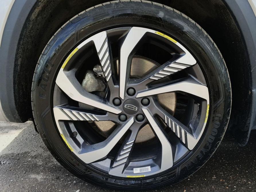 Geely Monjaro I Москва  - изображение 9