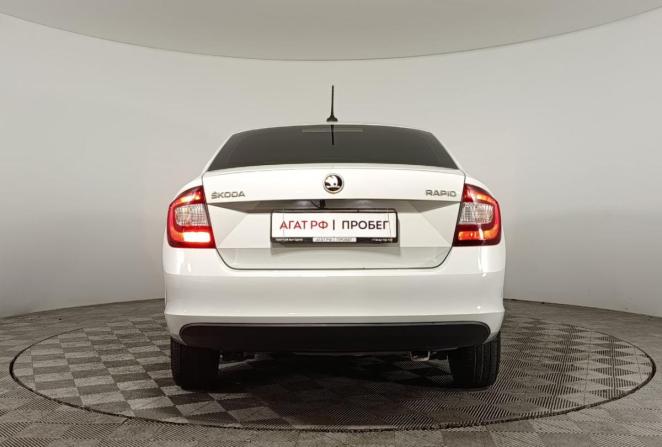 Skoda Rapid I Рестайлинг с пробегом 2018 года, цена 1 150 000 рублей, 140280 км, лифтбек, Автокод Объявления