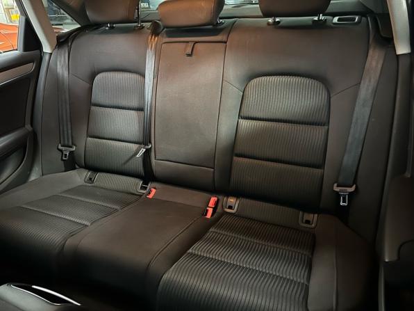 Audi A4 IV (B8) Рестайлинг с пробегом 2014 года, цена 1 175 000 рублей, 157825 км, седан, Автокод Объявления