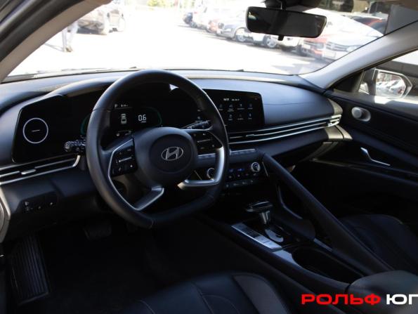 Hyundai Elantra VII (CN7) Рестайлинг с пробегом 2024 года, цена 2 088 000 рублей, 65793 км, седан, Автокод Объявления