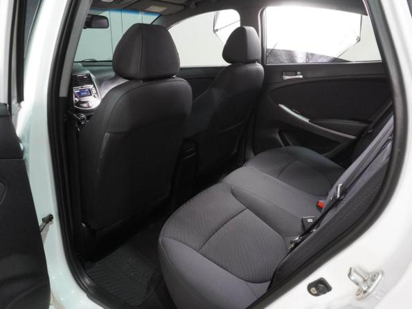 Hyundai Solaris I Рестайлинг с пробегом 2014 года, цена 1 055 000 рублей, 188721 км, седан, Автокод Объявления