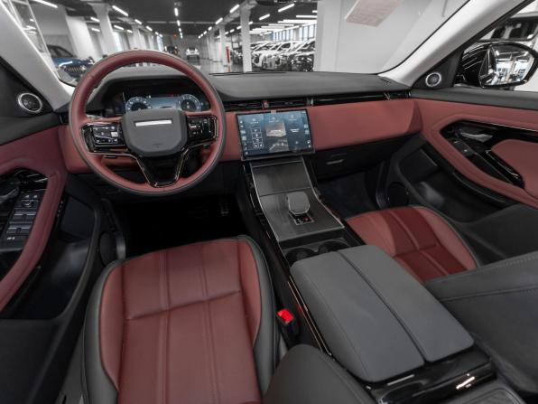 Land Rover Range Rover Evoque II Рестайлинг с пробегом 2025 года, цена 5 800 000 рублей, 39 км, внедорожник, Автокод Объявления