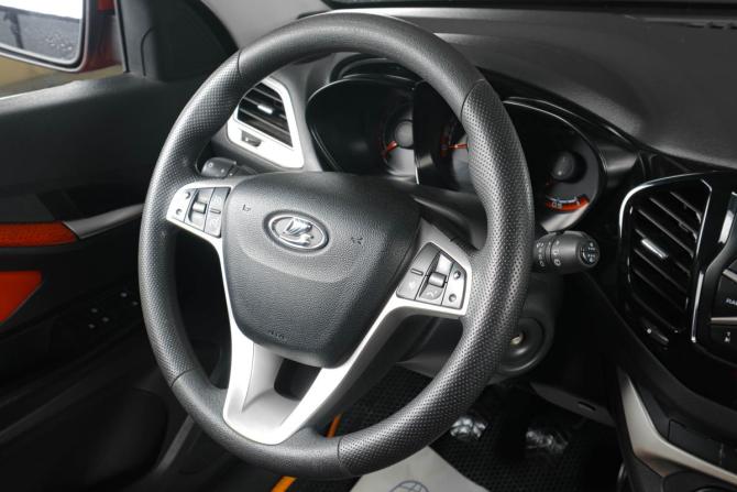 Lada (ВАЗ) Vesta I с пробегом 2020 года, цена 1 329 000 рублей, 87163 км, универсал, Автокод Объявления