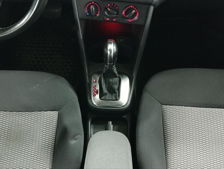 Volkswagen Polo V Санкт-Петербург  - изображение 18