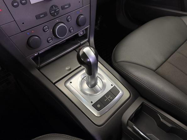Opel Vectra C Рестайлинг с пробегом 2007 года, цена 550 000 рублей, 260000 км, седан, Автокод Объявления