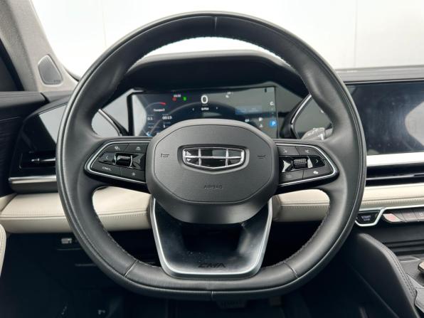 Geely Monjaro I с пробегом 2023 года, цена 2 931 000 рублей, 67902 км, внедорожник, Автокод Объявления
