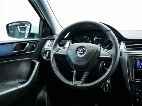 Skoda Rapid I с пробегом 2015 года, цена 730 000 рублей, 167067 км, лифтбек, Автокод Объявления