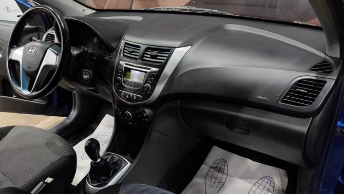 Hyundai Solaris I с пробегом 2011 года, цена 698 000 рублей, 240254 км, седан, Автокод Объявления