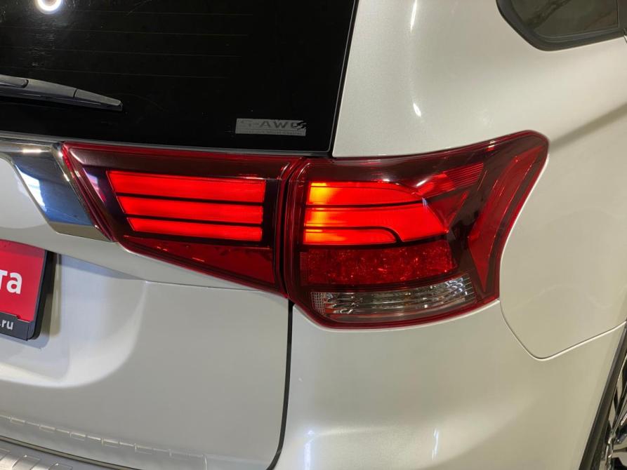 Mitsubishi Outlander III Рестайлинг 3 Челябинск  - изображение 8