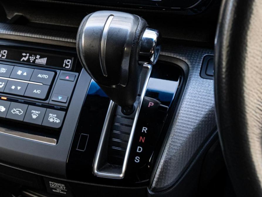 Honda Stepwgn V Краснодар  - изображение 19