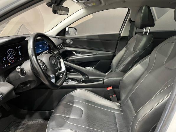 Hyundai Elantra VII (CN7) с пробегом 2021 года, цена 1 870 000 рублей, 58553 км, седан, Автокод Объявления