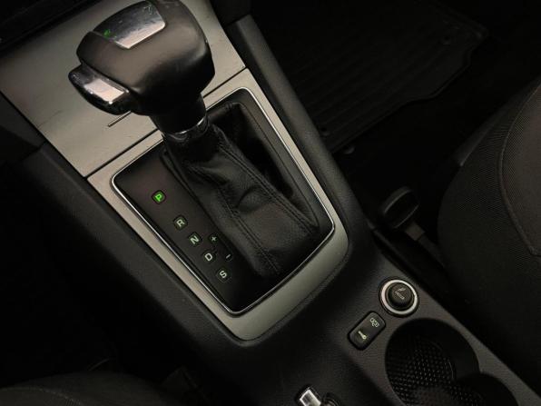 Skoda Octavia II (A5) Рестайлинг с пробегом 2012 года, цена 680 000 рублей, 322540 км, лифтбек, Автокод Объявления