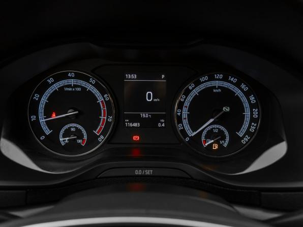 Skoda Karoq I с пробегом 2020 года, цена 2 190 000 рублей, 116102 км, внедорожник, Автокод Объявления