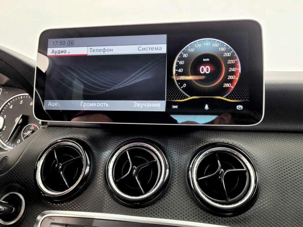 Mercedes-Benz A-Класс III (W176) Рестайлинг с пробегом 2015 года, цена 1 055 000 рублей, 221356 км, хэтчбек, Автокод Объявления