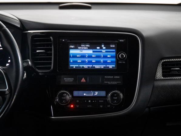Mitsubishi Outlander III Рестайлинг 2 с пробегом 2015 года, цена 1 638 500 рублей, 127755 км, внедорожник, Автокод Объявления