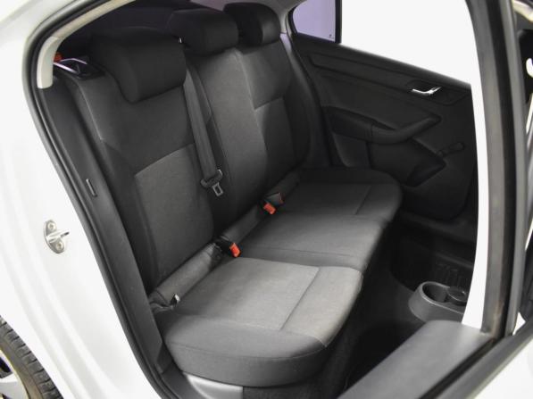 Skoda Rapid I с пробегом 2016 года, цена 855 900 рублей, 110336 км, лифтбек, Автокод Объявления