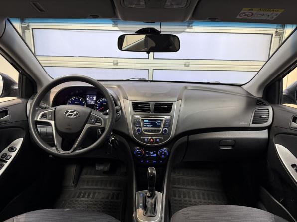 Hyundai Solaris I Рестайлинг с пробегом 2015 года, цена 1 250 000 рублей, 51000 км, седан, Автокод Объявления